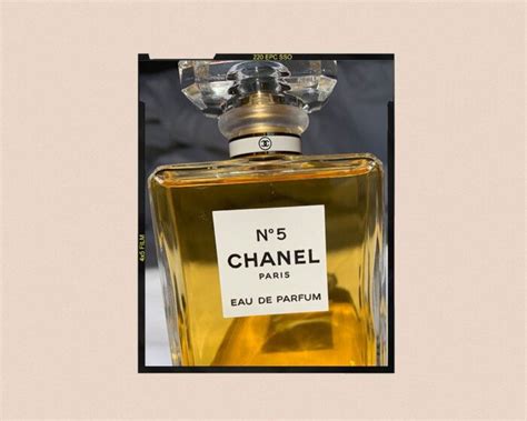 adding a layer to chanel no 5 smell